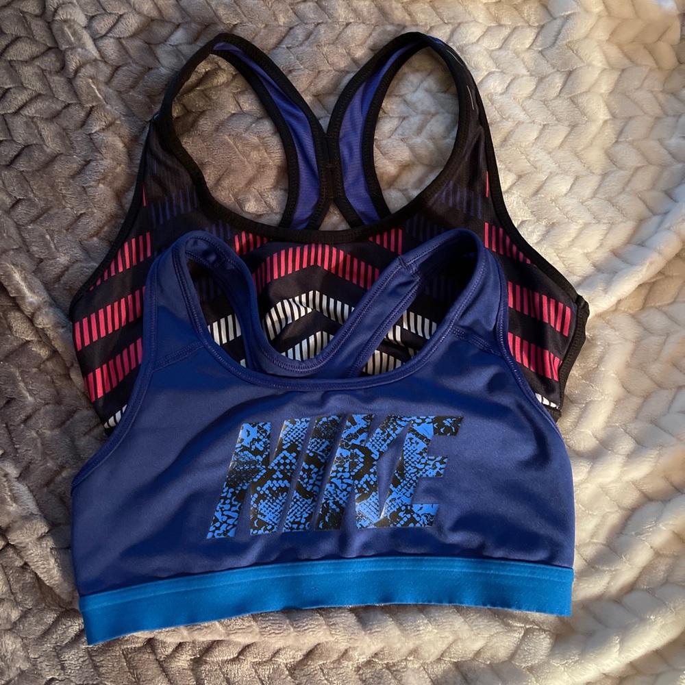 Nike sports bra set